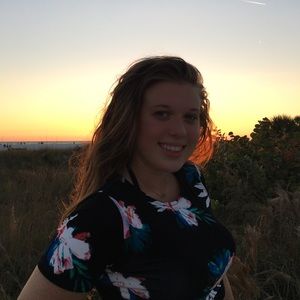 Meet your Posher, Emily